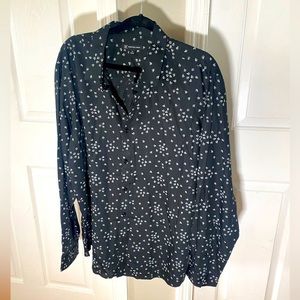 Men’s I.N.C. shirt. NWT Black background with light gray and slate gray pattern.